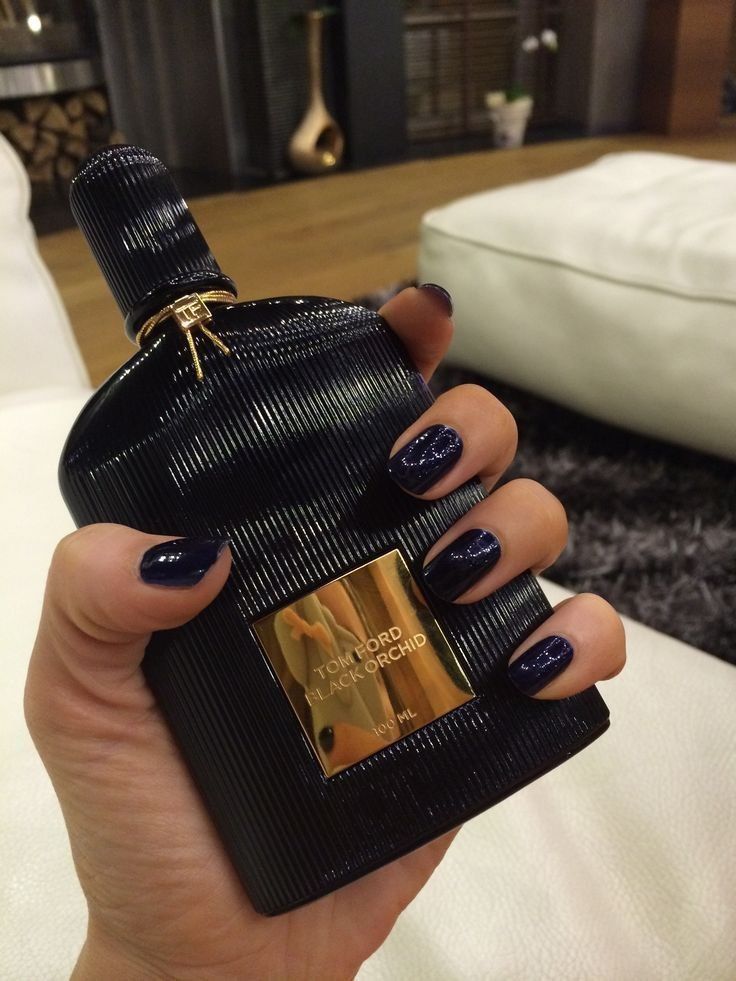 TOM FORD